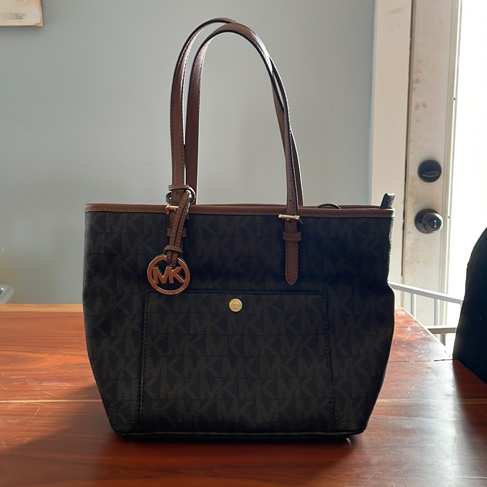 New Micheal Kors Small Bag